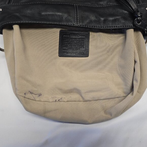 Authentic, Vintage 1994 Coach Zoe Hobo Bag in Black Leather - Picture 6 of 10